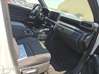 2025 Toyota 4Runner SR5 - miniatura 8
