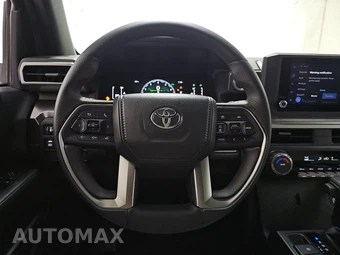 2025 Toyota 4Runner SR5 - miniatura 10