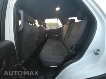 2025 Toyota 4Runner SR5 - miniatura 13