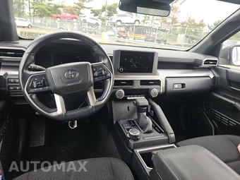 2025 Toyota 4Runner SR5 - miniatura 11