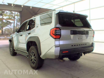 2025 Toyota 4Runner SR5 - miniatura 6