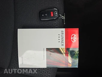 2025 Toyota 4Runner SR5 - miniatura 21