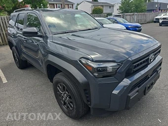 2025 Toyota 4Runner SR5 - miniatura 3