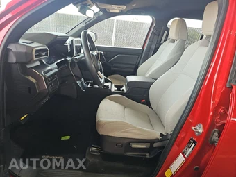 2025 Toyota 4Runner SR5 - miniatura 13