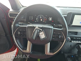 2025 Toyota 4Runner SR5 - miniatura 16