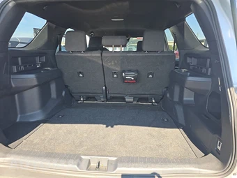2025 Toyota 4Runner SR5 - miniatura 16