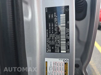 2025 Toyota 4Runner SR5 - miniatura 15
