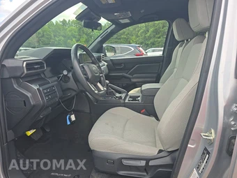 2025 Toyota 4Runner SR5 - miniatura 7