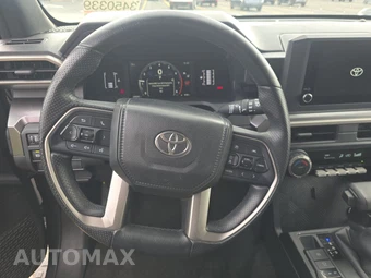 2025 Toyota 4Runner SR5 - miniatura 10