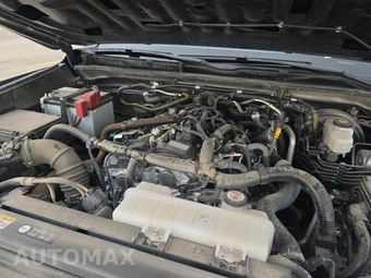 2025 Toyota 4Runner SR5 - miniatura 15