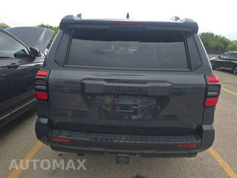 2025 Toyota 4Runner SR5 - miniatura 5