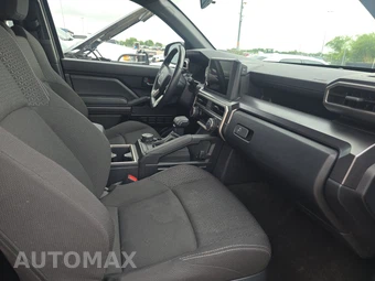2025 Toyota 4Runner SR5 - miniatura 8