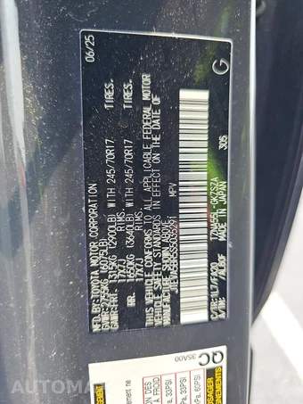 2025 Toyota 4Runner SR5 - miniatura 14