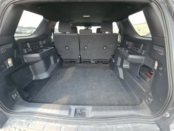 2025 Toyota 4Runner SR5 - miniatura 16