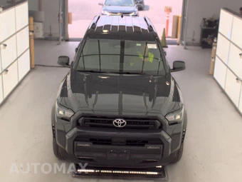 2025 Toyota 4Runner SR5 - miniatura 2