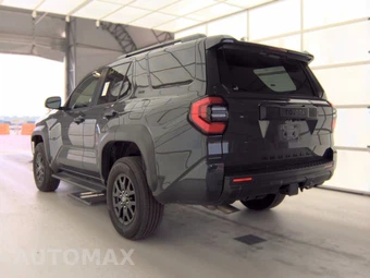 2025 Toyota 4Runner SR5 - miniatura 6