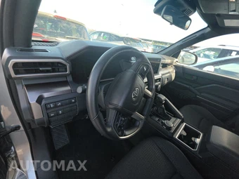 2025 Toyota 4Runner SR5 - miniatura 10