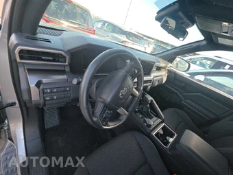 2025 Toyota 4Runner SR5 - miniatura 11