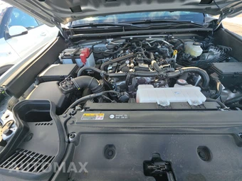 2025 Toyota 4Runner SR5 - miniatura 15