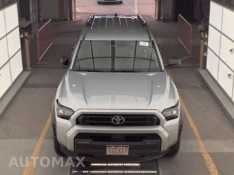 2025 Toyota 4Runner SR5 - miniatura 2