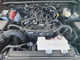 2025 Toyota 4Runner SR5 - miniatura 15