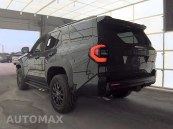 2025 Toyota 4Runner SR5 - miniatura 6
