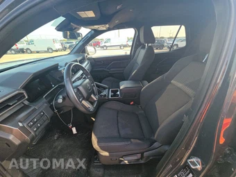 2025 Toyota 4Runner SR5 - miniatura 7