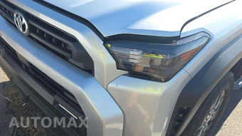 2025 Toyota 4Runner SR5 - miniatura 22