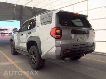 2025 Toyota 4Runner SR5 - miniatura 6