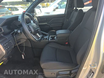 2025 Toyota 4Runner SR5 - miniatura 7