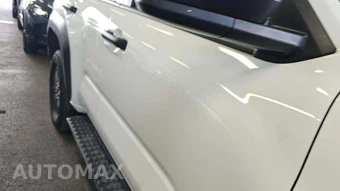 2025 Toyota 4Runner SR5 - miniatura 19