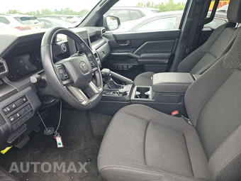 2025 Toyota 4Runner SR5 - miniatura 7
