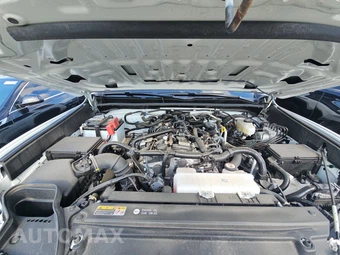 2025 Toyota 4Runner SR5 - miniatura 15