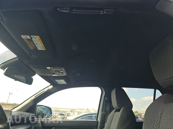 2025 Toyota 4Runner SR5 - miniatura 18