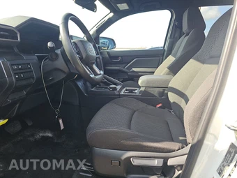 2025 Toyota 4Runner SR5 - miniatura 7