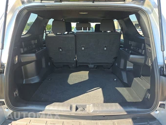 2025 Toyota 4Runner SR5 - miniatura 16