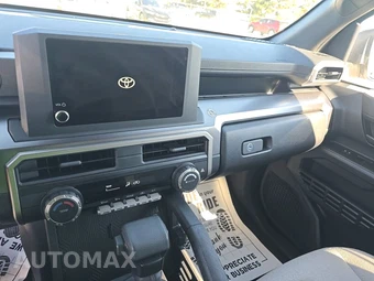 2025 Toyota 4Runner SR5 - miniatura 11