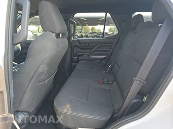 2025 Toyota 4Runner SR5 - miniatura 13