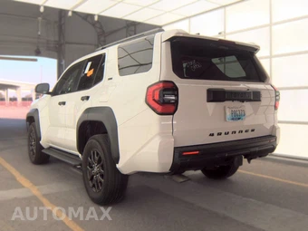 2025 Toyota 4Runner SR5 - miniatura 6