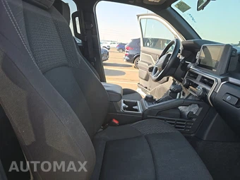 2025 Toyota 4Runner SR5 - miniatura 8