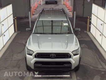 2025 Toyota 4Runner SR5 - miniatura 2
