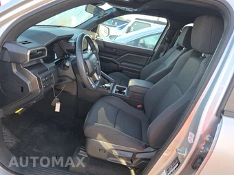 2025 Toyota 4Runner SR5 - miniatura 7