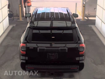 2025 Toyota 4Runner SR5 - miniatura 5