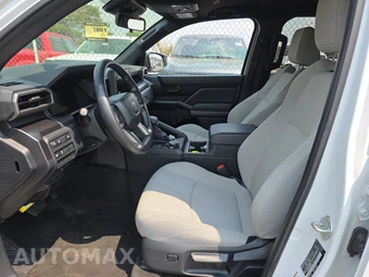 2025 Toyota 4Runner SR5 - miniatura 13