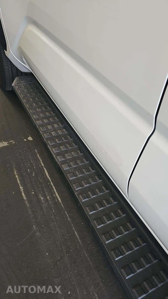 2025 Toyota 4Runner SR5 - miniatura 30