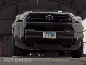 2025 Toyota 4Runner SR5 - miniatura 3