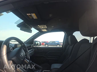 2025 Toyota 4Runner SR5 - miniatura 18