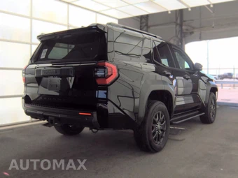 2025 Toyota 4Runner SR5 - miniatura 4