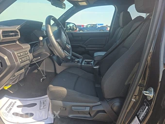 2025 Toyota 4Runner SR5 - miniatura 7