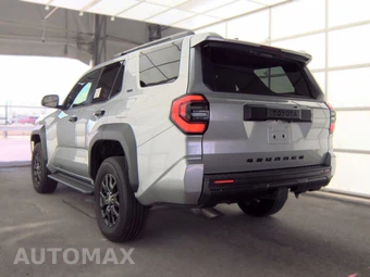 2025 Toyota 4Runner SR5 - miniatura 6